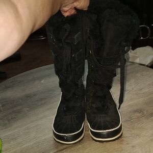 NWOT Sorel Tivoli Black Waterproof Sz 7.